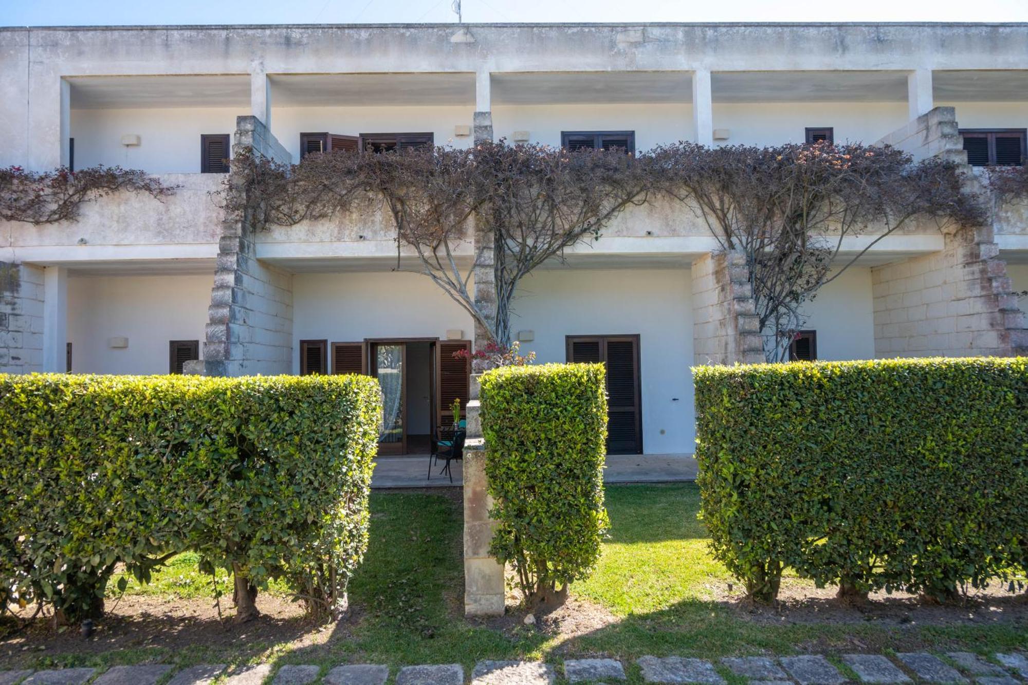 Agriturismo Masseria Del Bosco Makyva Borgagne Exterior photo